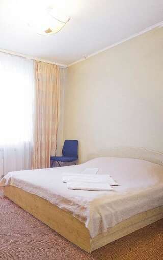 Мотели Motel Ивано-Франковск Улучшенный двухместный номер с 1 кроватью-8